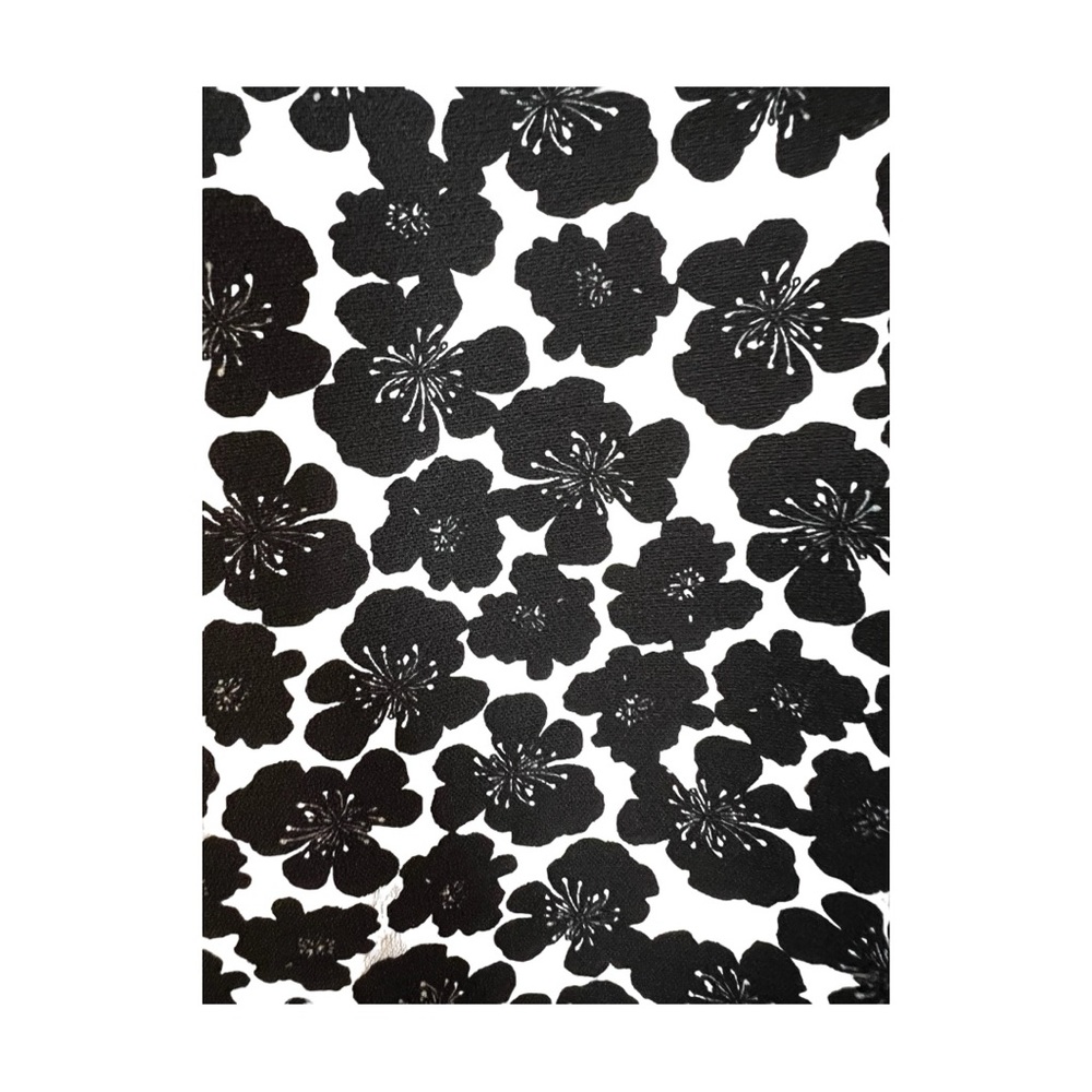 A J Crew floral skirt in black and white and a size 10 - Picture 3 of 6